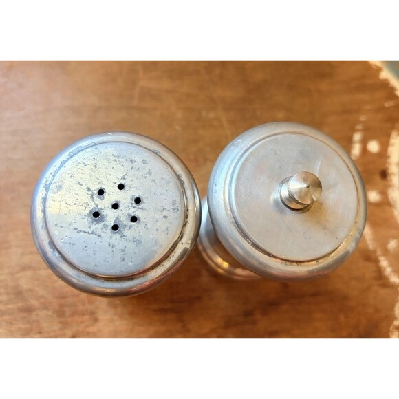 Vintage Italian Pewter Salt Shaker and Pepper Mill Grinder EALES 1779 - Picture 4 of 6